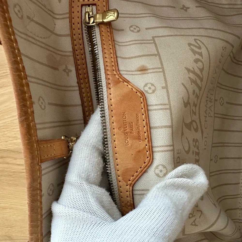 Louis Vuitton Neverfull MM tote bag in Damier Azur